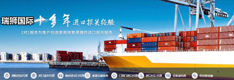 在国际贸易中，掌握商品贸易的英语词汇至关重要。无论是进出口公司还是批发零售商，理解与使用正确的商业术语都是必不可少的。